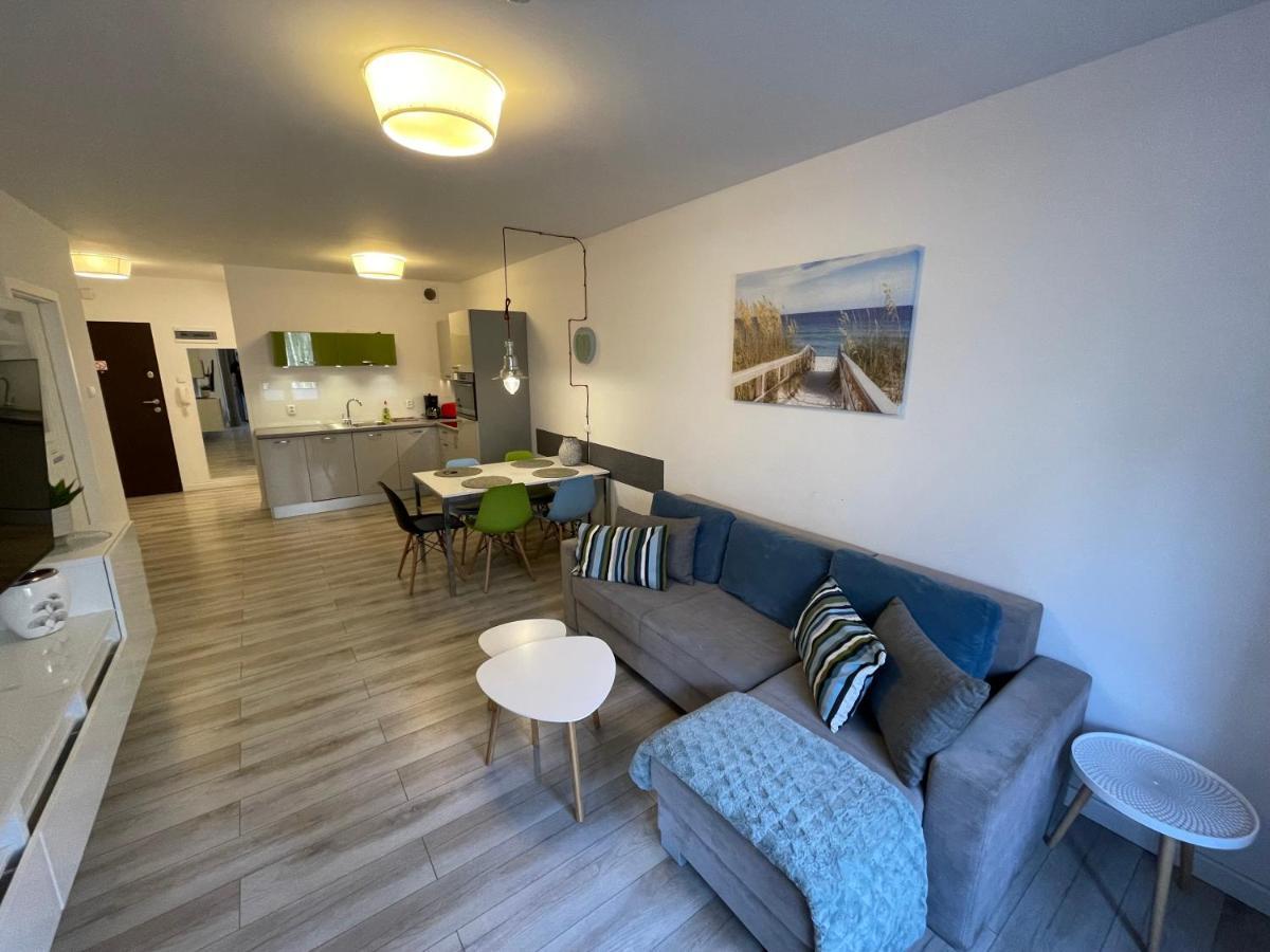 Apartament Polanki Kolobrzeg Z Podgrzewanym Basenem Exterior foto